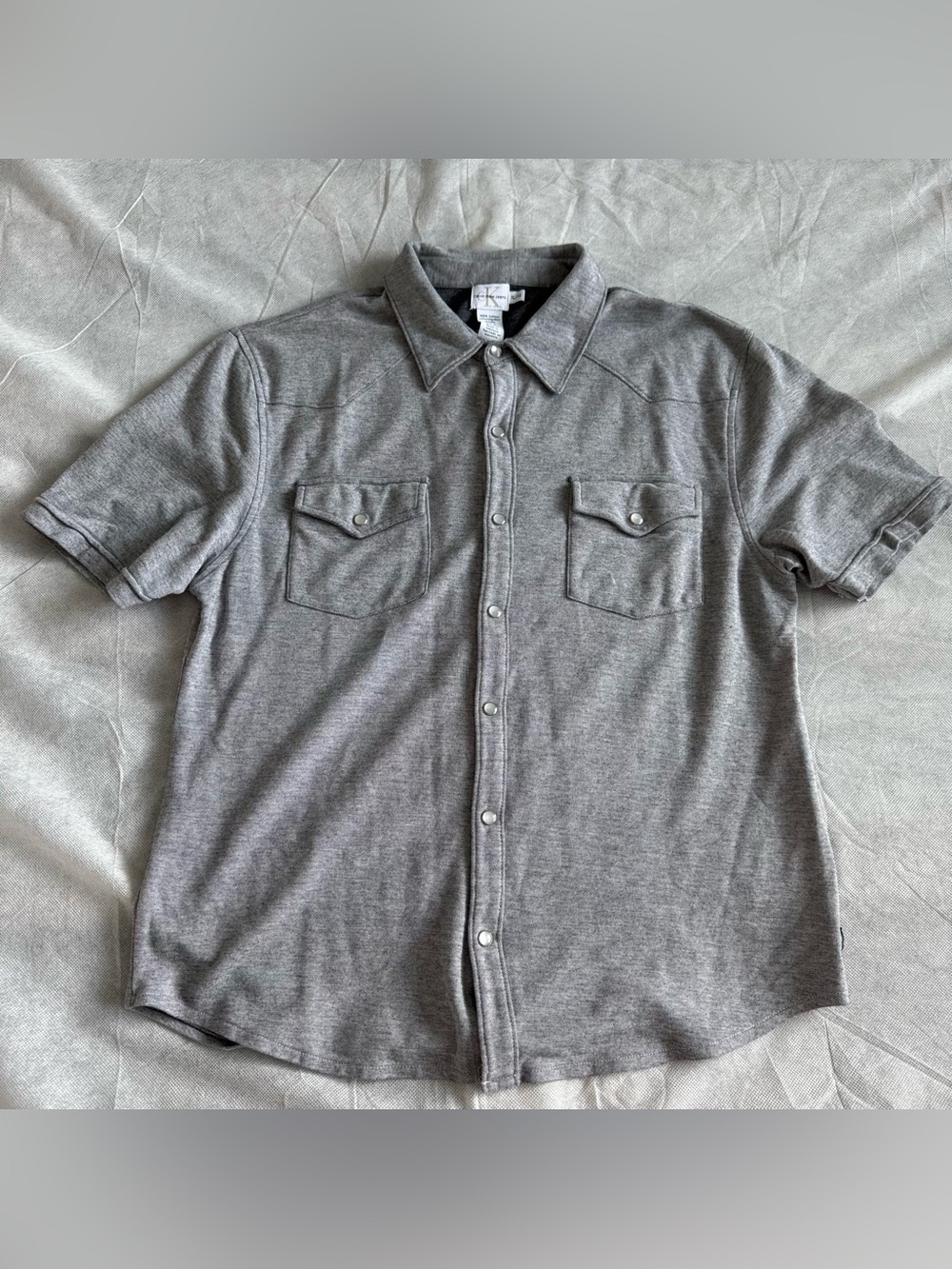 Calvin Klein Jeans Women's Short-Sleeve Button-Front Shirt in Gray